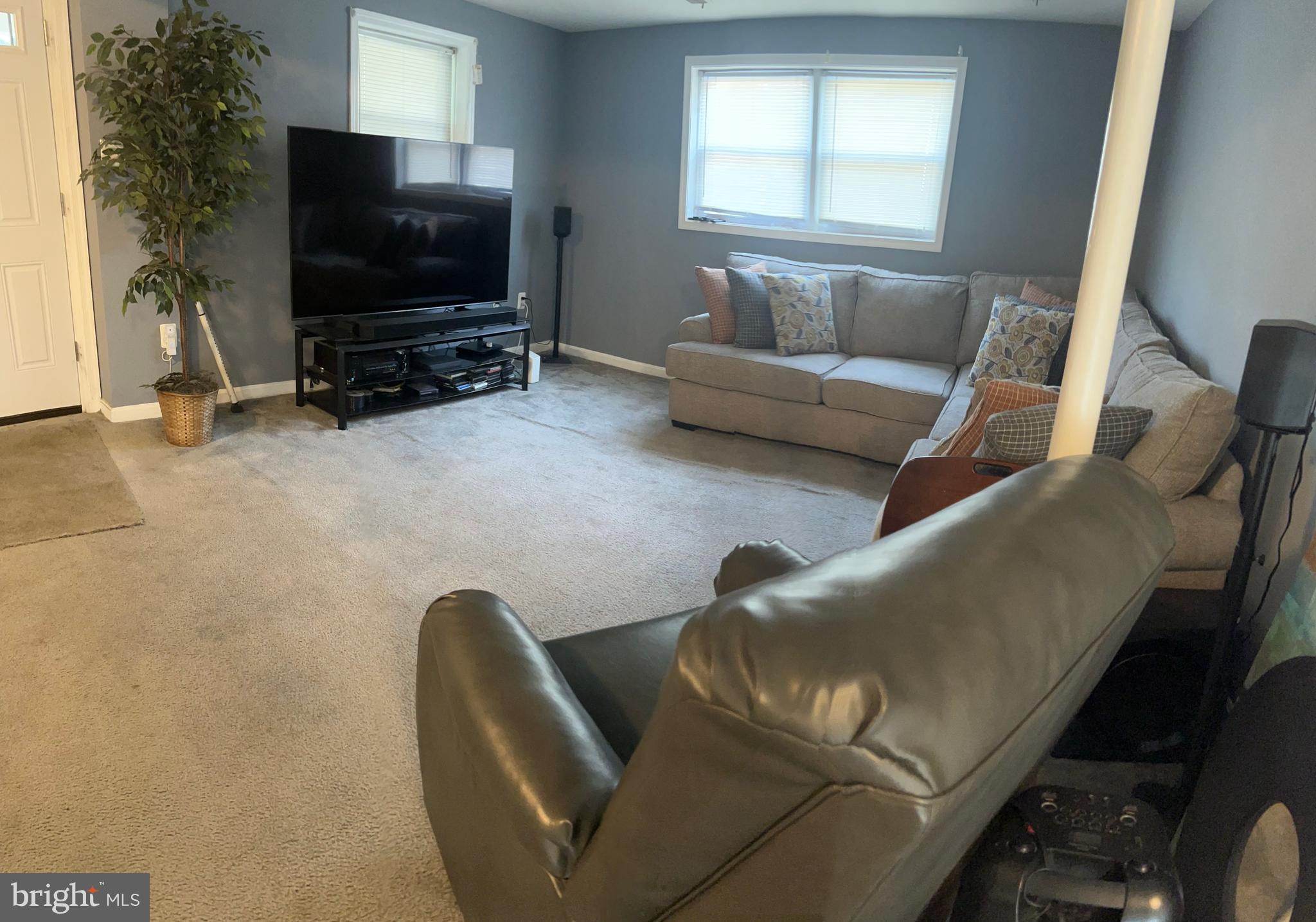 7212 Antock Pl