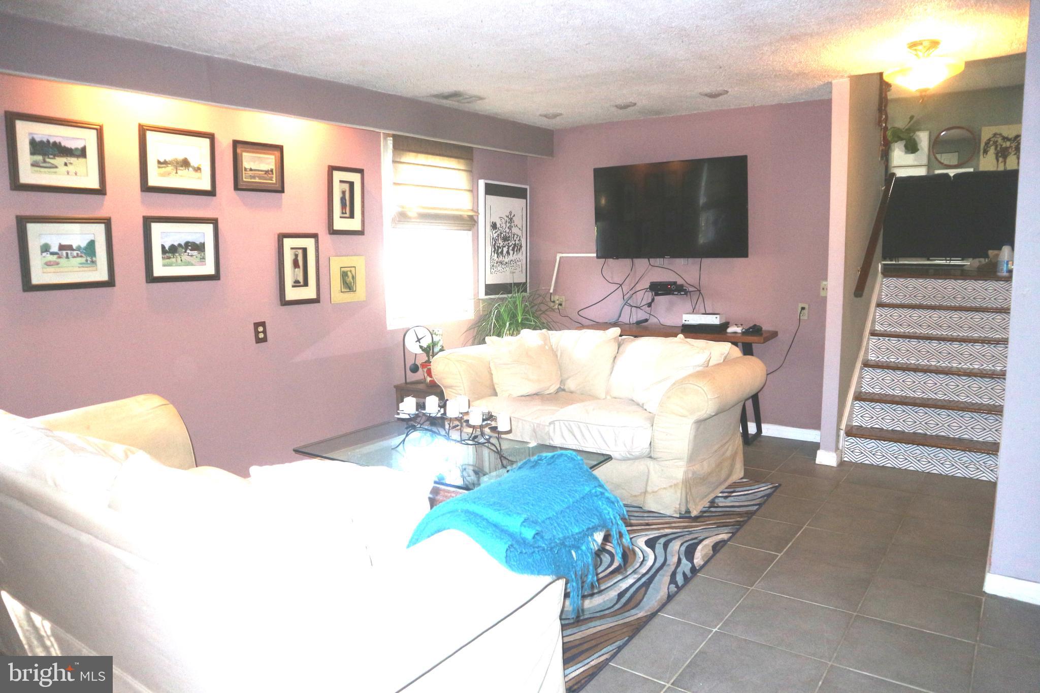 13001 Golden Oak Dr