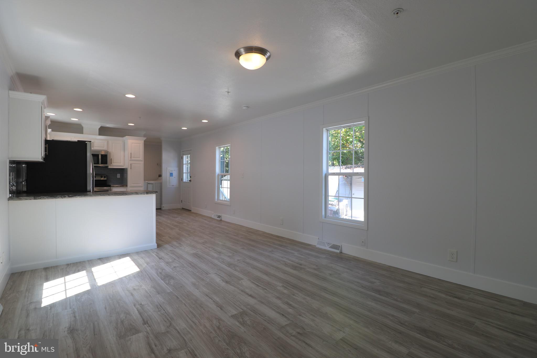 1817 ELMWOOD PARK DRIVE