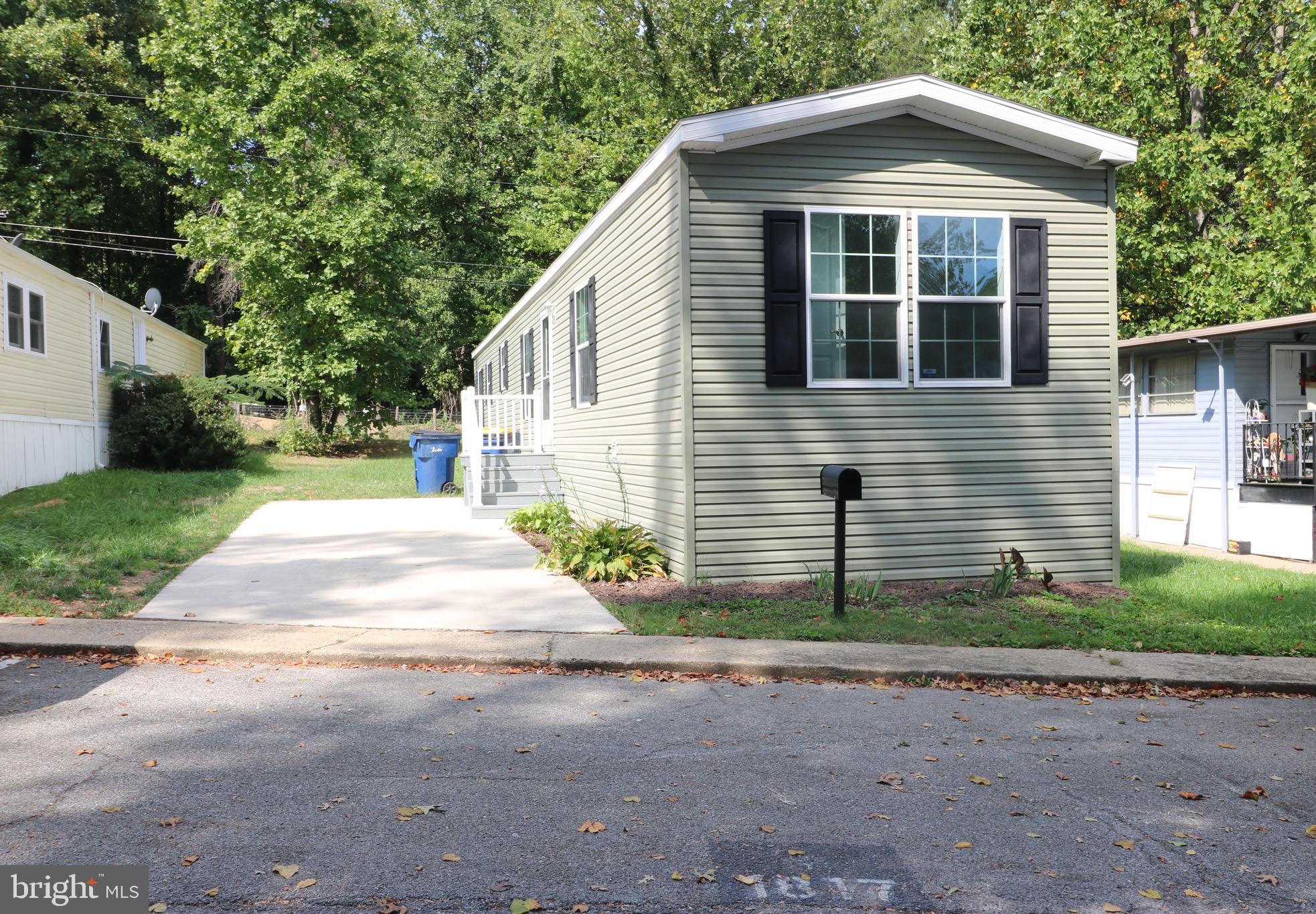 1817 ELMWOOD PARK DRIVE