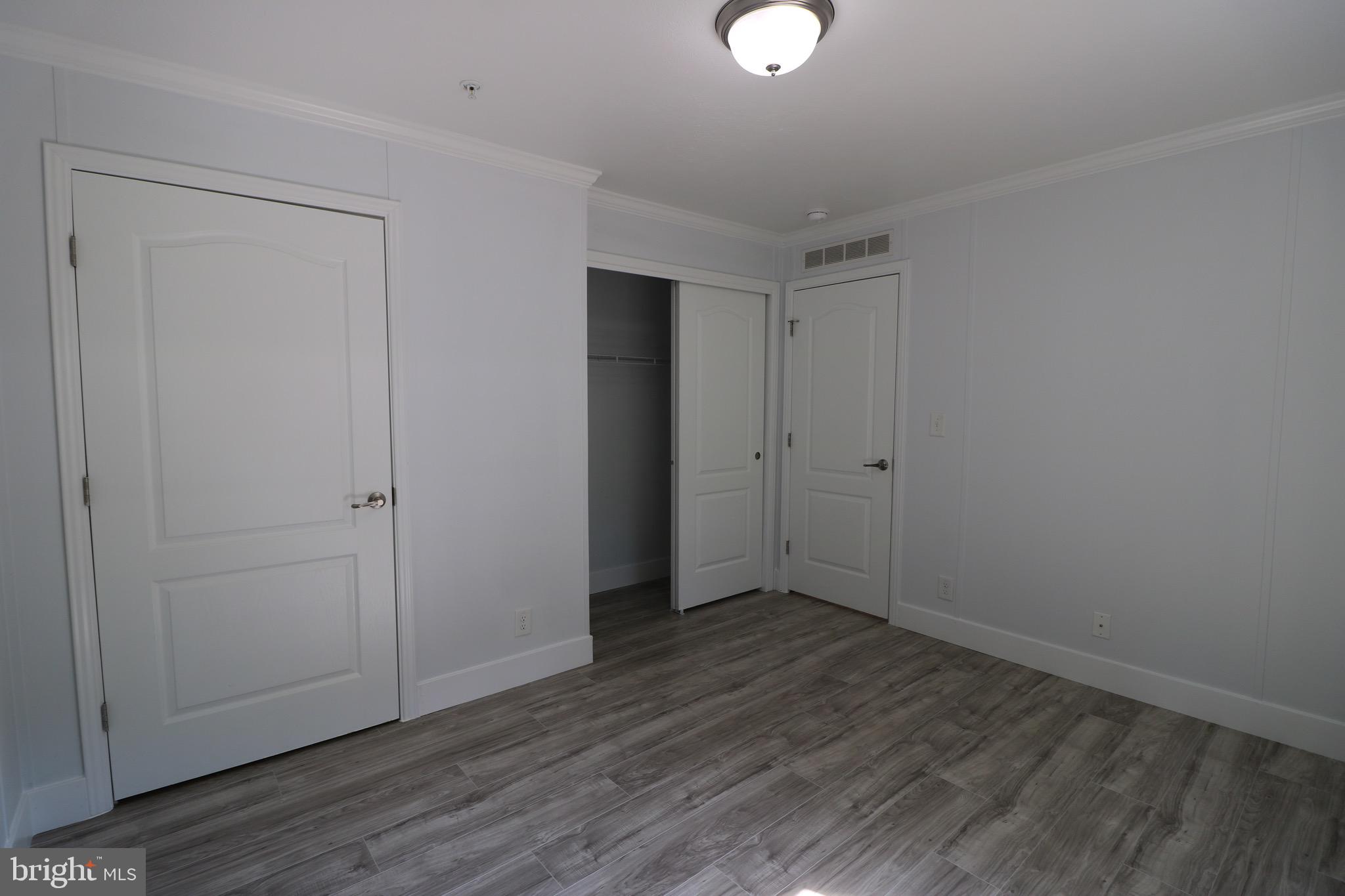 1817 ELMWOOD PARK DRIVE