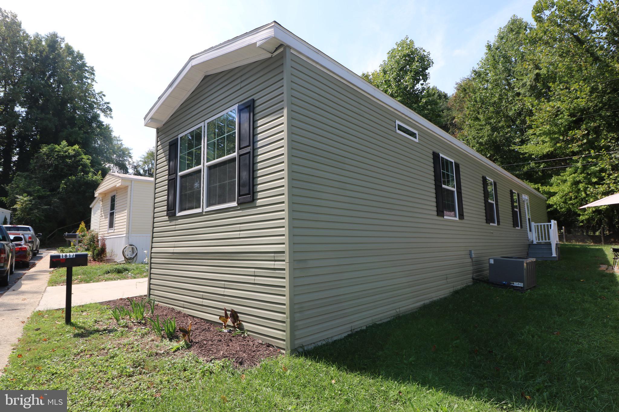 1817 ELMWOOD PARK DRIVE