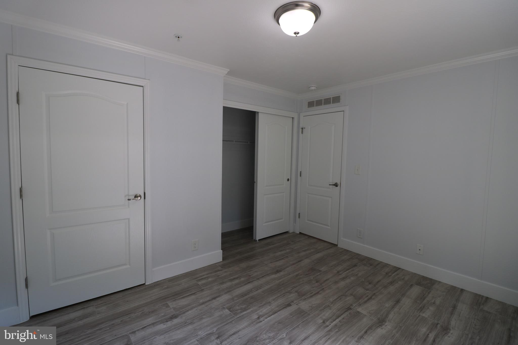 1817 ELMWOOD PARK DRIVE