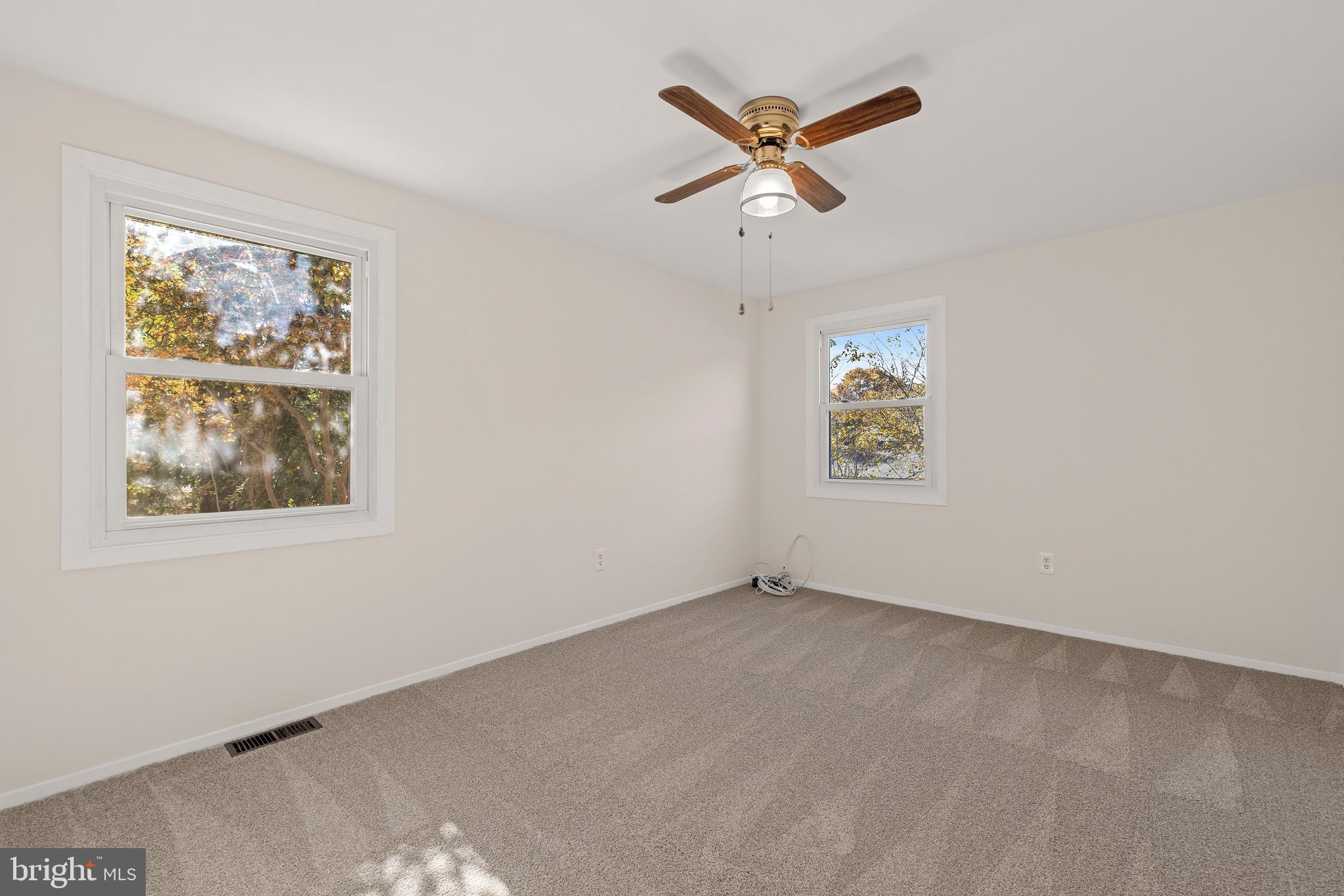 12515 Canfield Ln