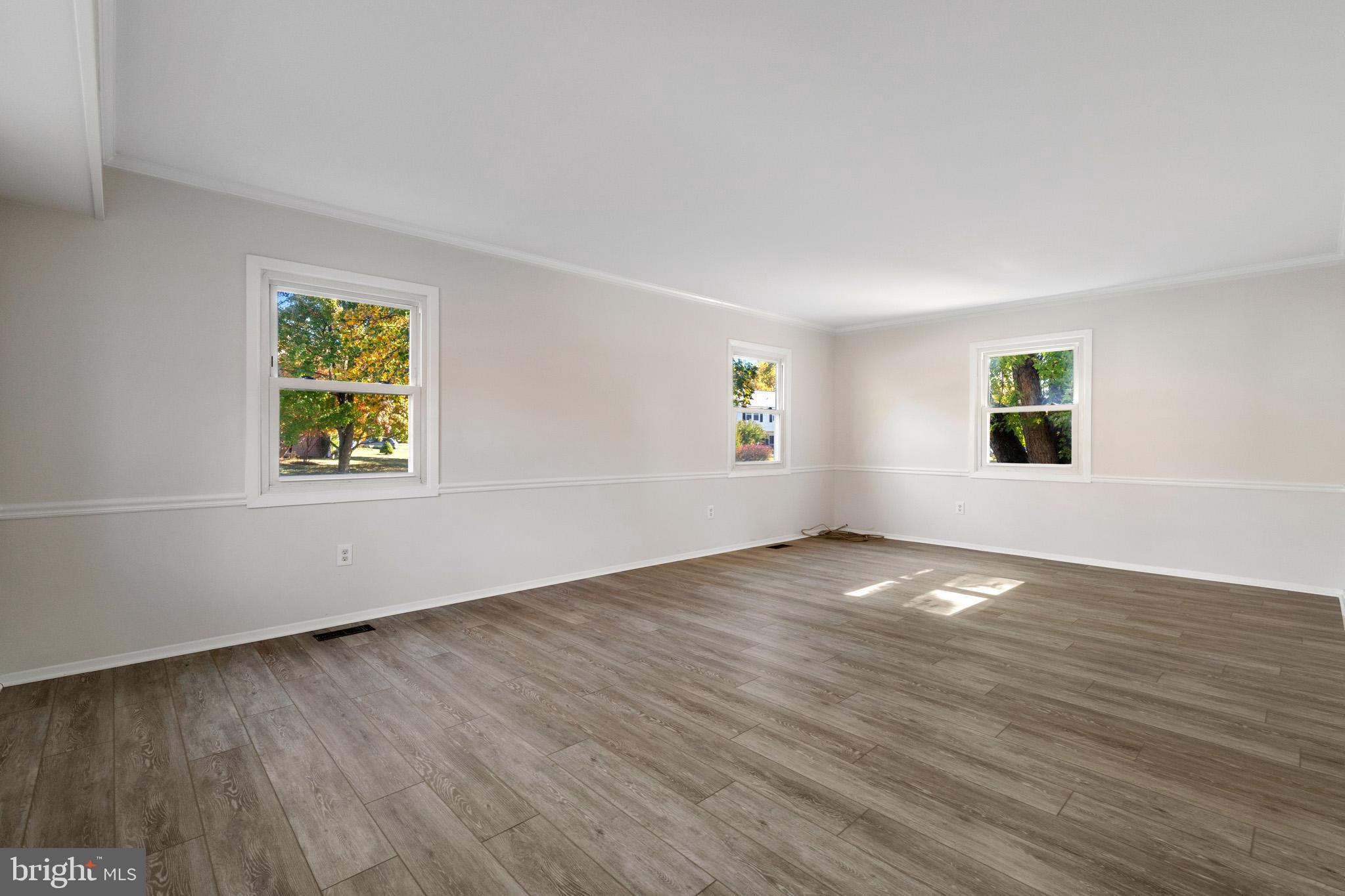 12515 Canfield Ln