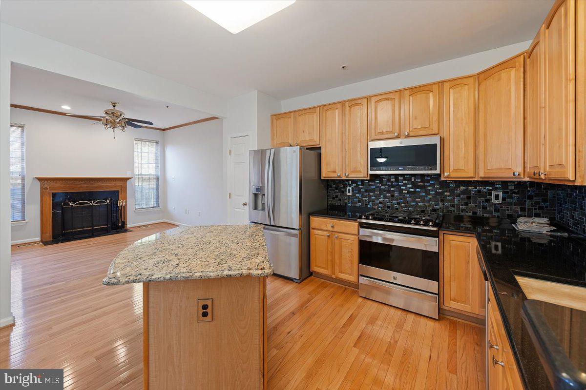 10307 Serenade Ct