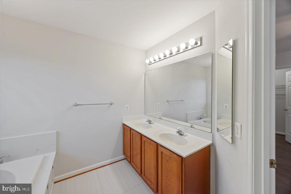 10307 Serenade Ct