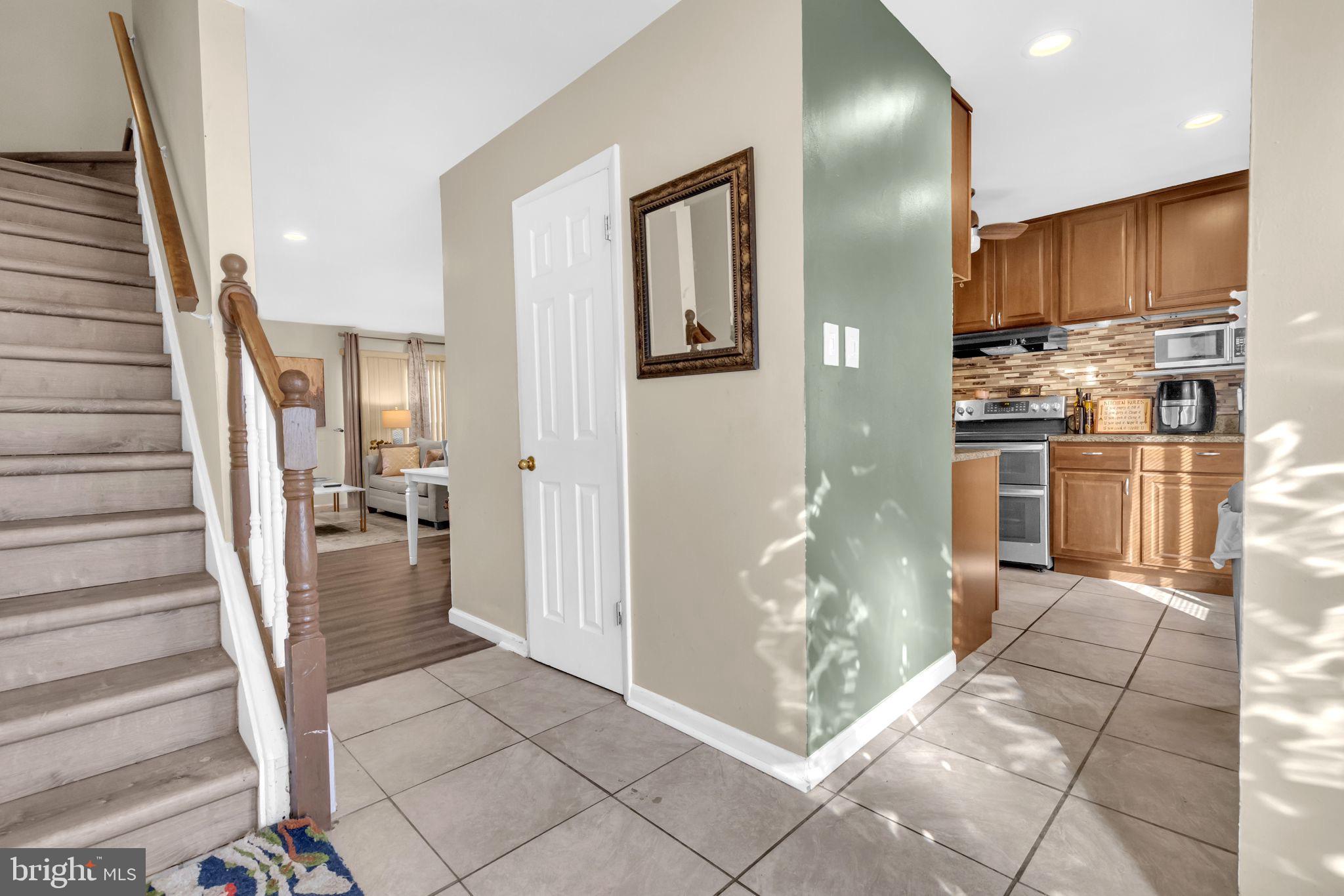 7021 Cipriano Woods Ct