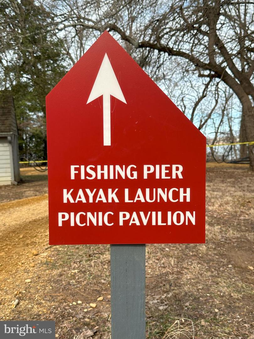 1011 Bryan Point Rd