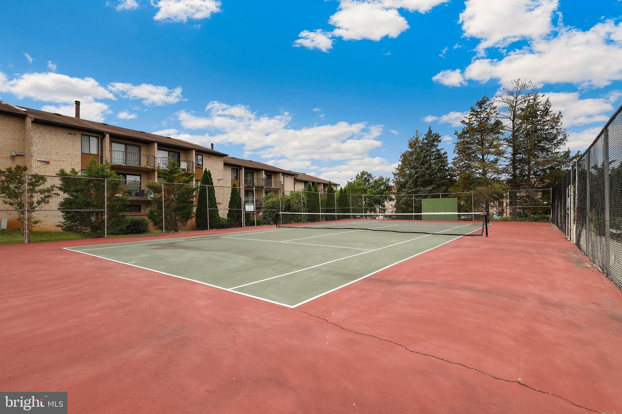 6942 Hanover Pkwy #301