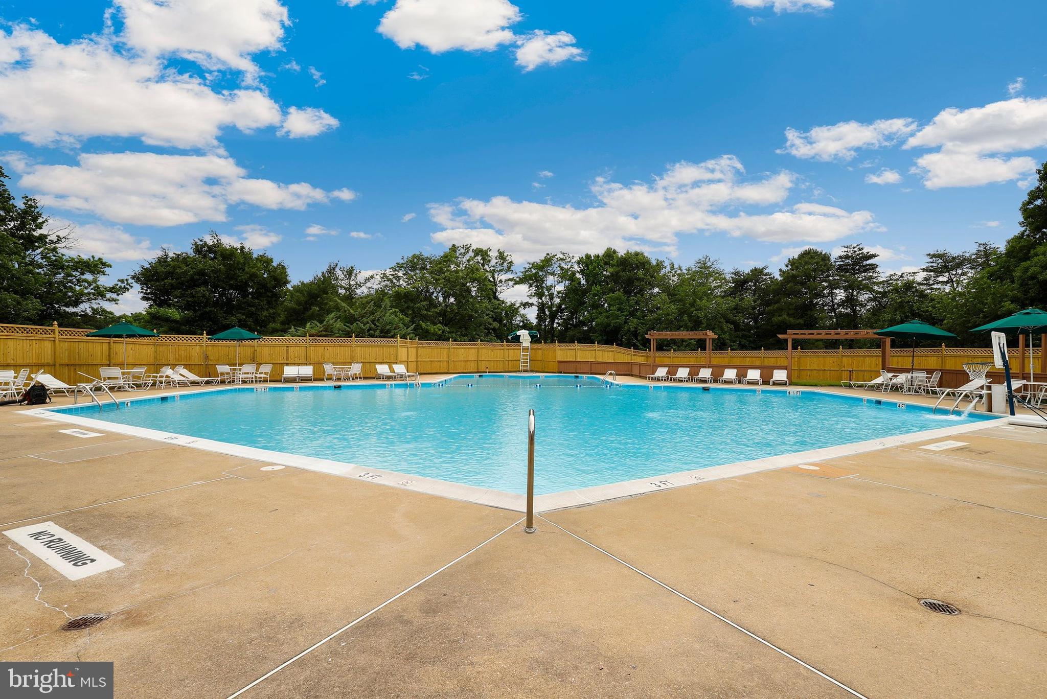 6942 Hanover Pkwy #301