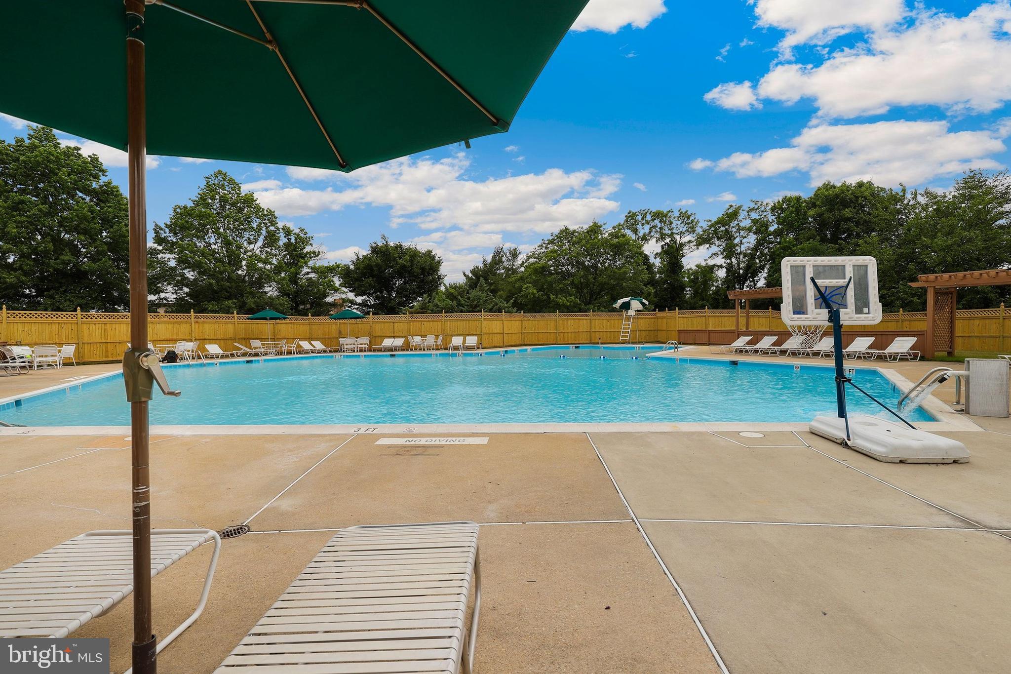 6942 Hanover Pkwy #301