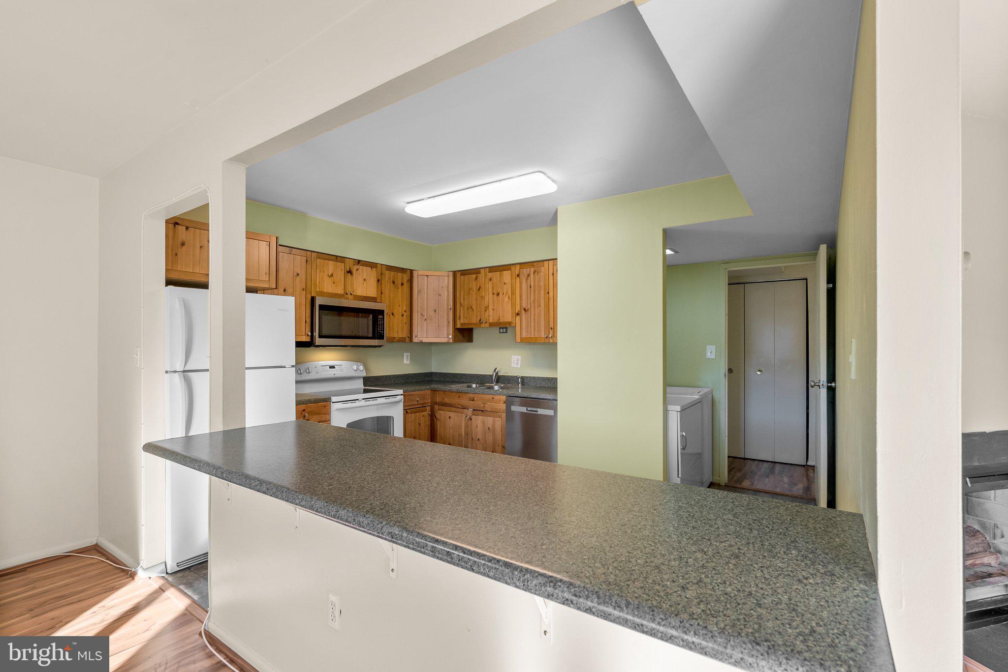 6942 Hanover Pkwy #301