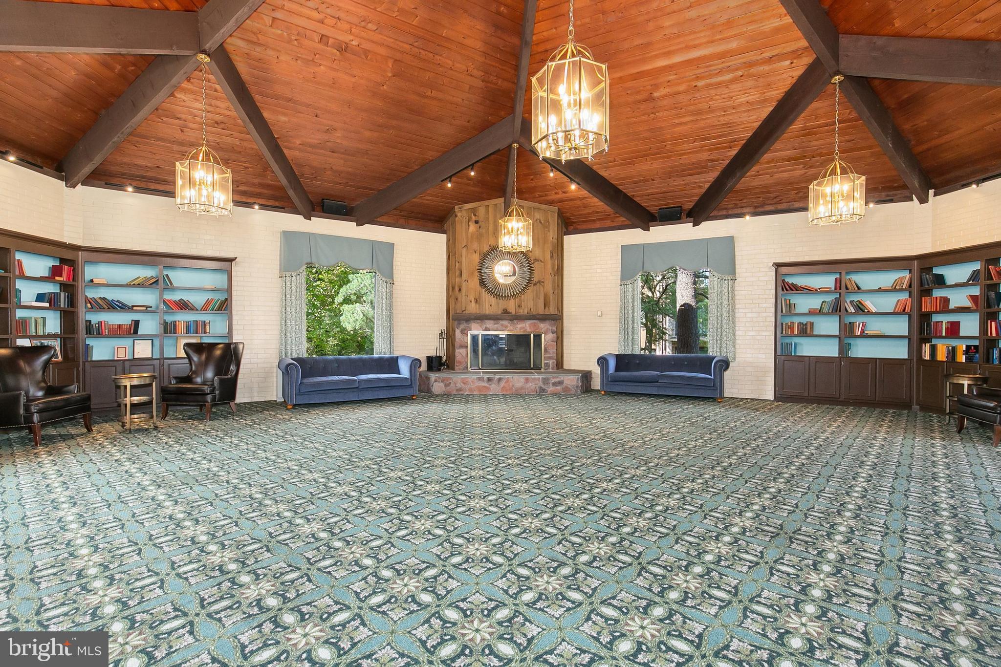 6942 Hanover Pkwy #301