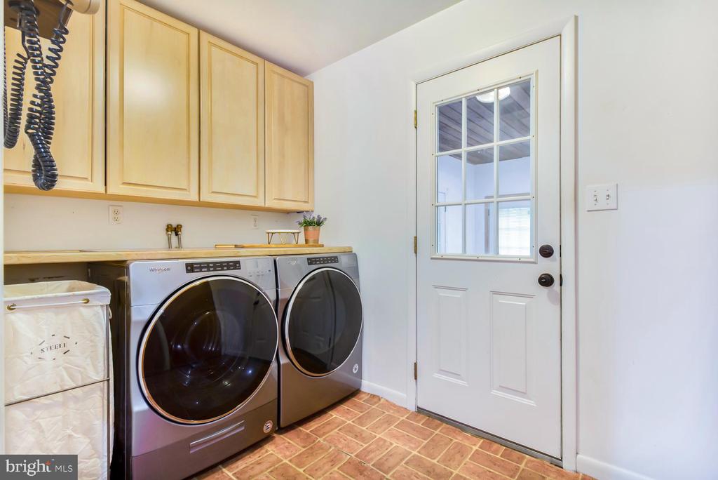 11202 Stephen Ln
