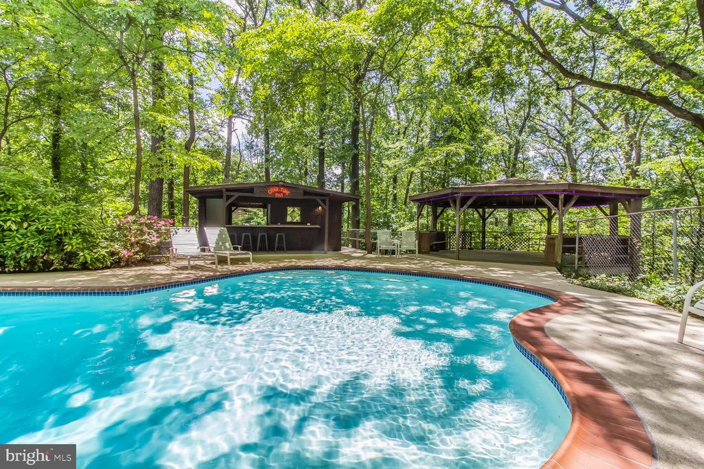 11202 Stephen Ln