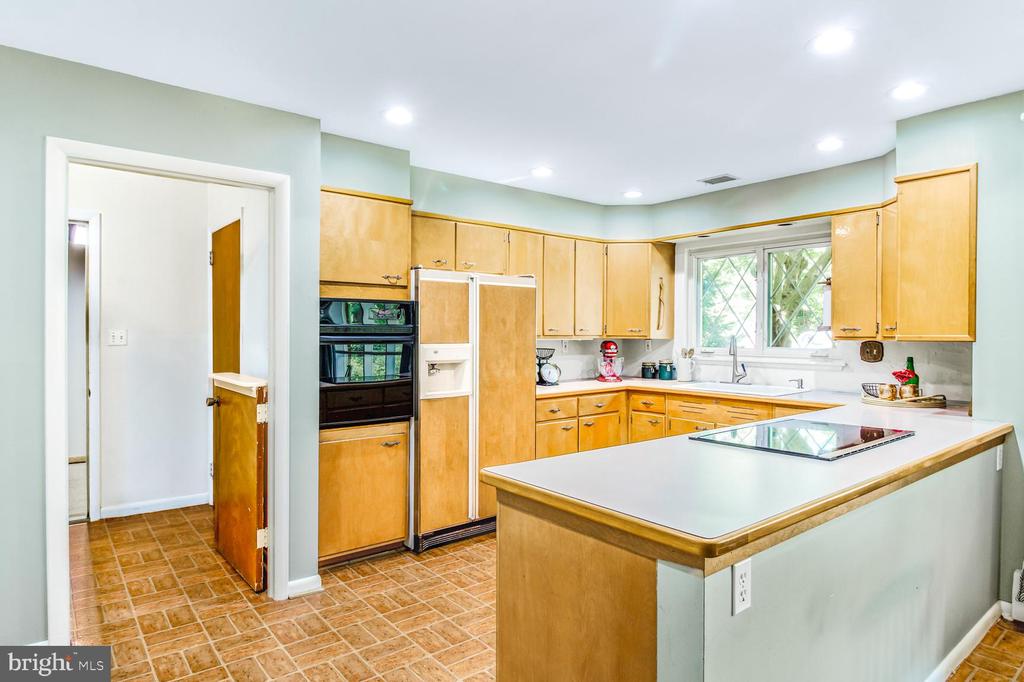 11202 Stephen Ln