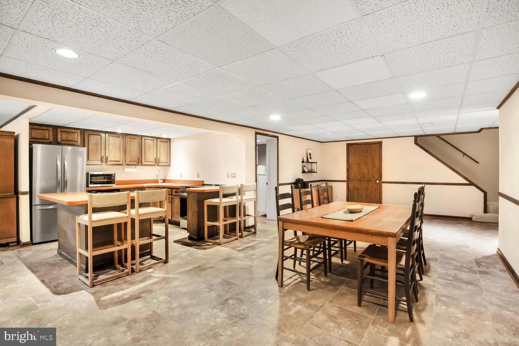 11202 Stephen Ln