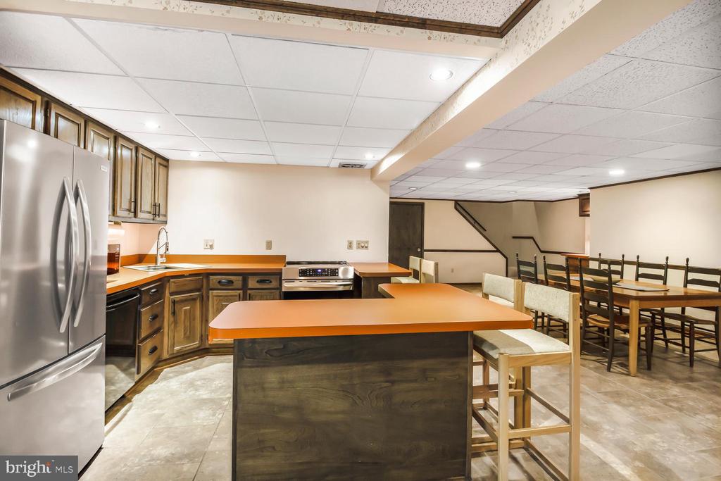11202 Stephen Ln