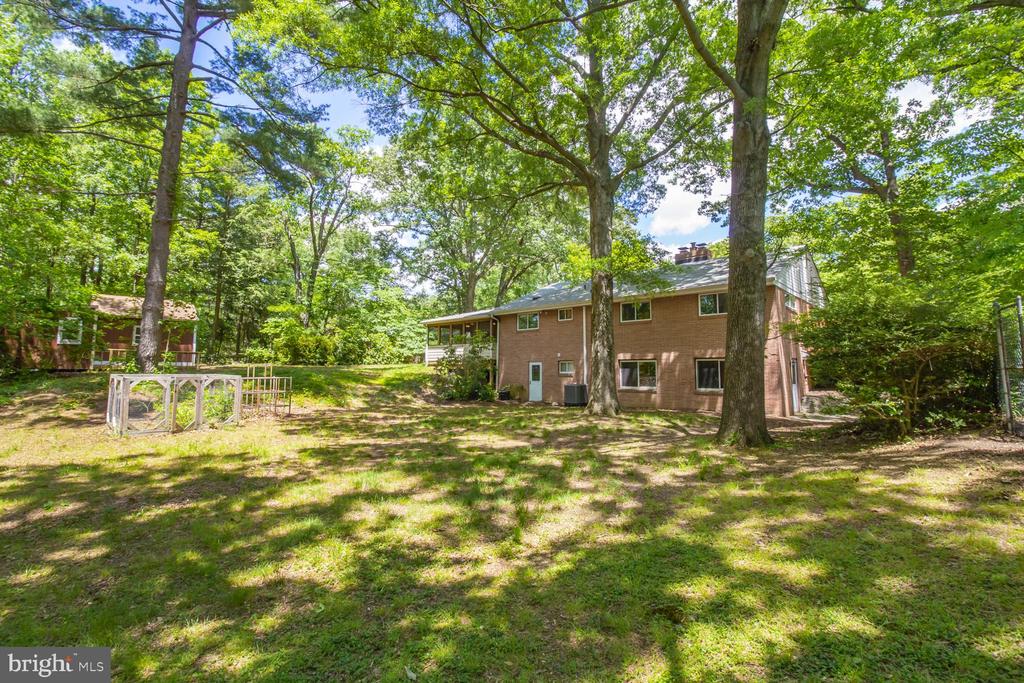 11202 Stephen Ln