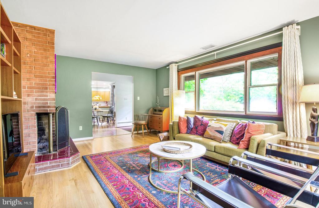 11202 Stephen Ln