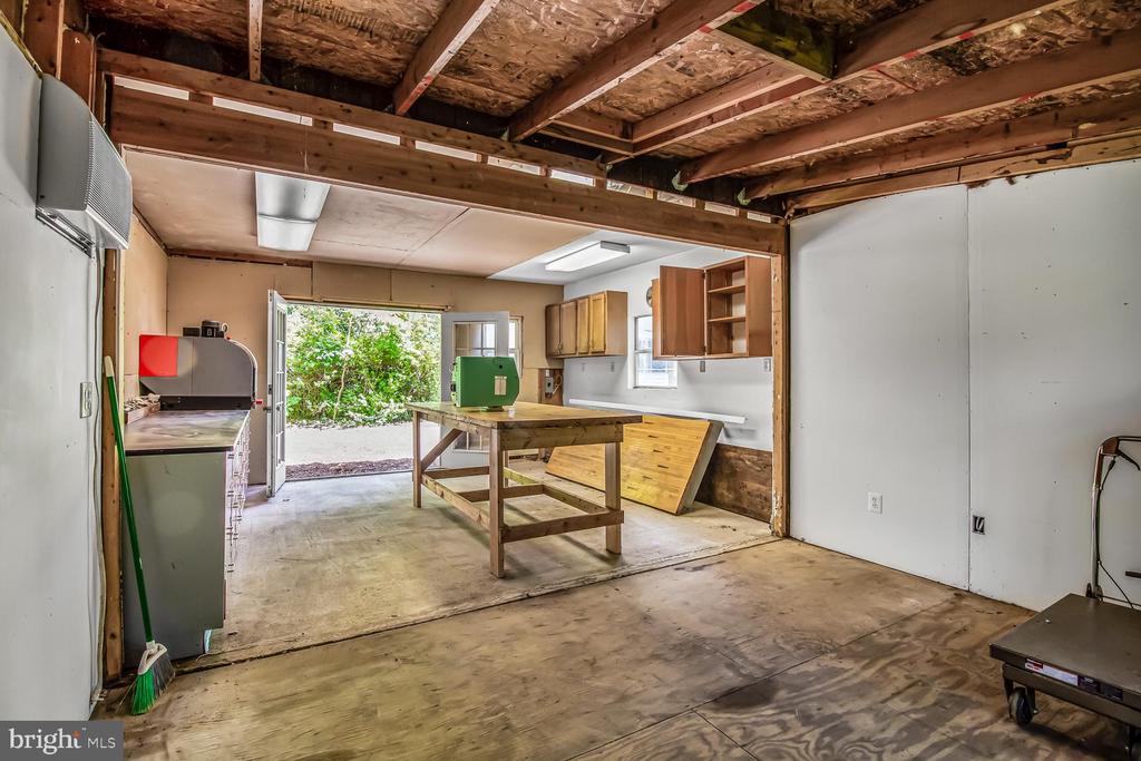 11202 Stephen Ln