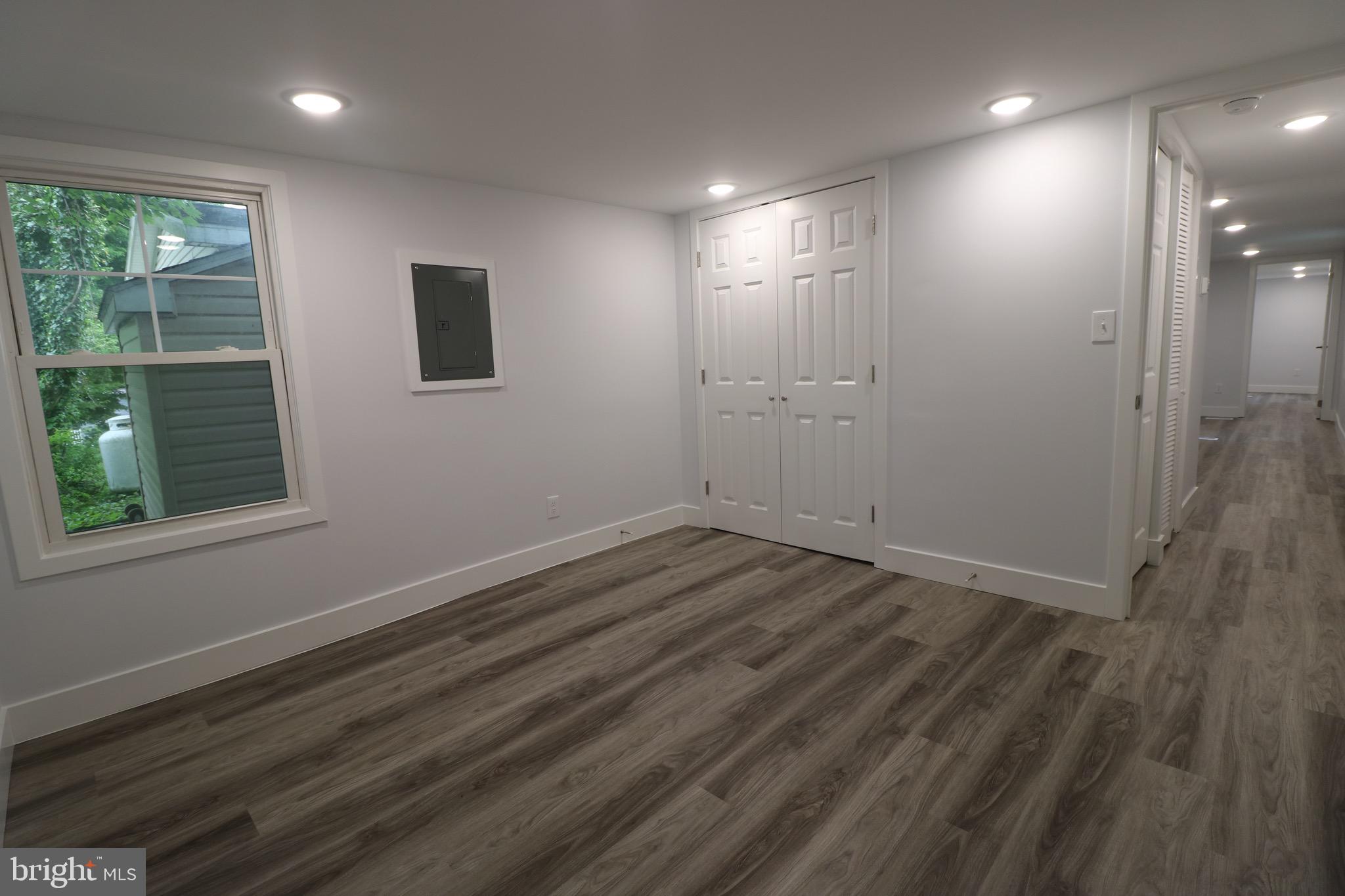 9520 DOGWOOD PARK ST