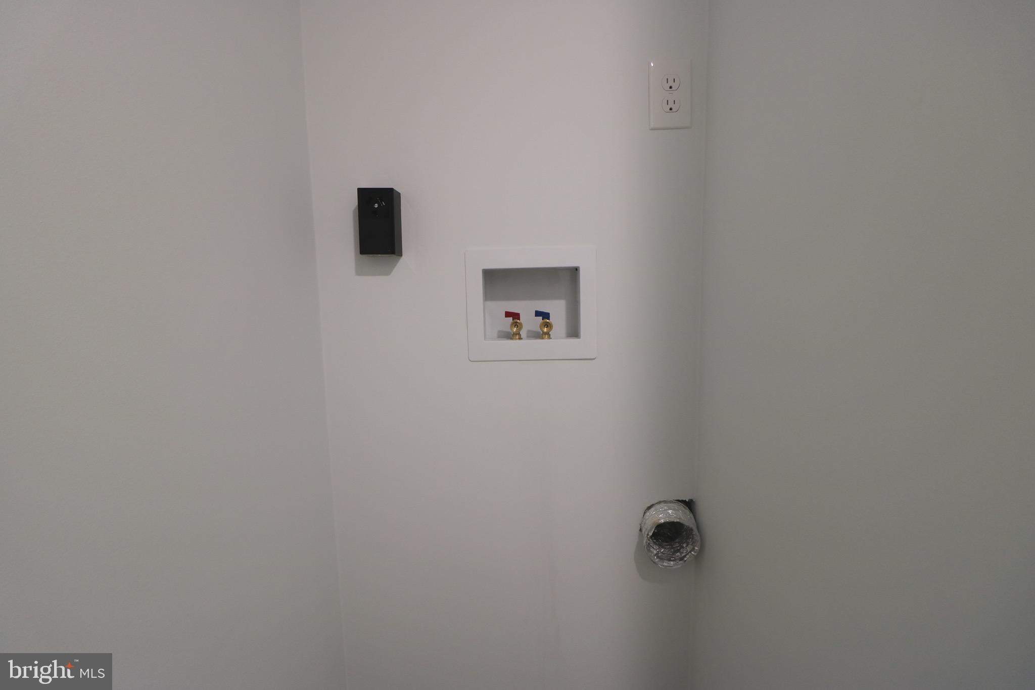 9520 DOGWOOD PARK ST