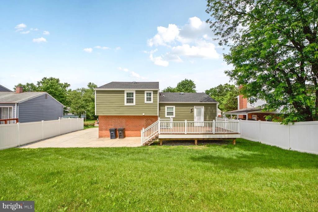 7543 Wilhelm Dr