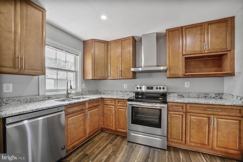 7543 Wilhelm Dr