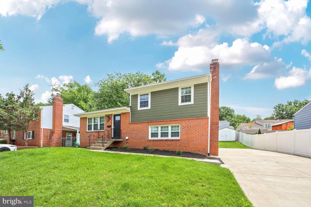7543 Wilhelm Dr