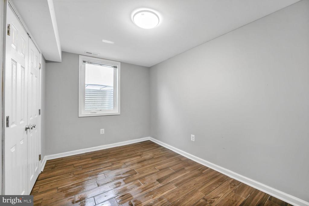 7543 Wilhelm Dr