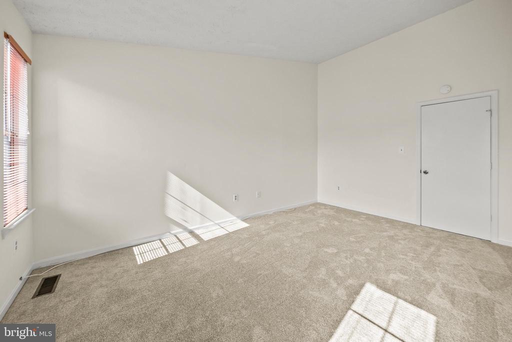 7242 S ORA COURT