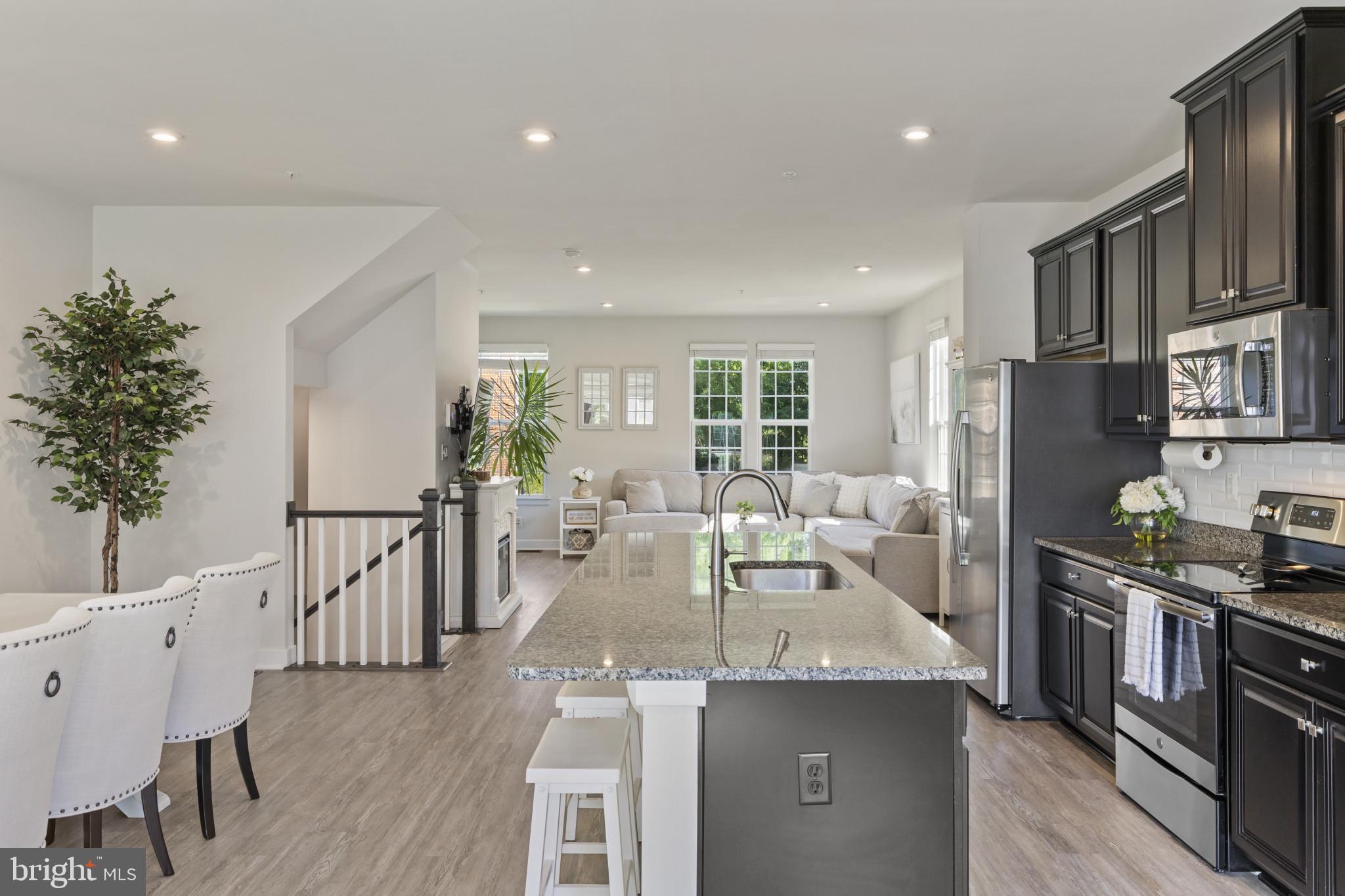 9930 Vista Pointe Dr