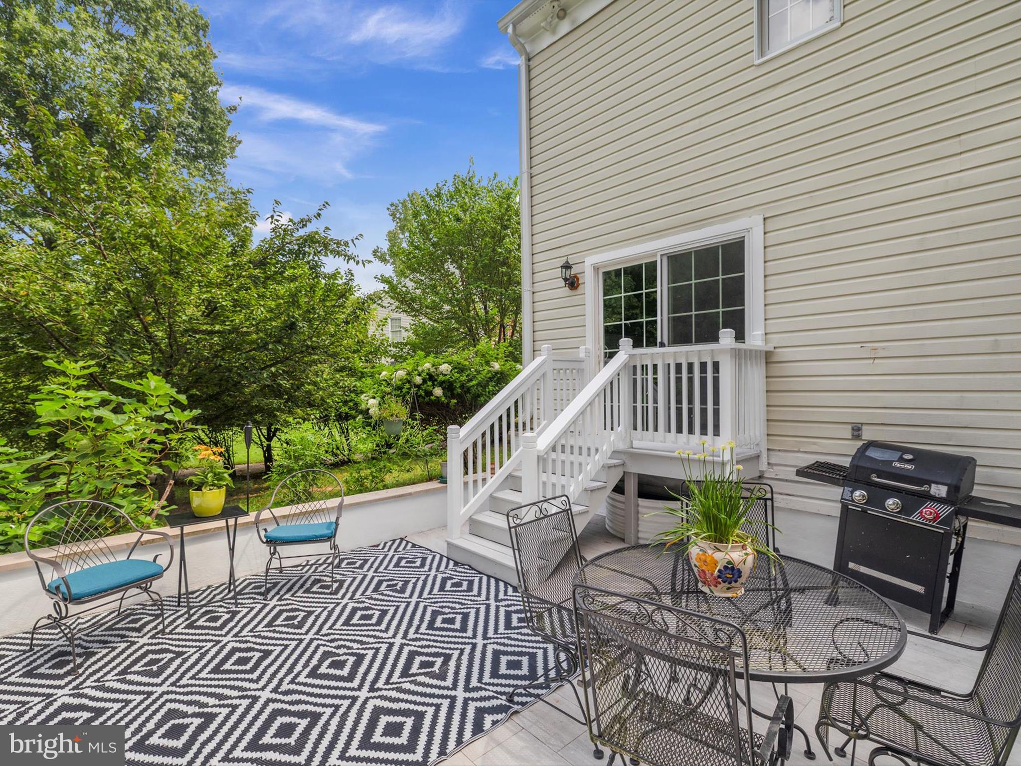 2704 ARCHANGEL COURT