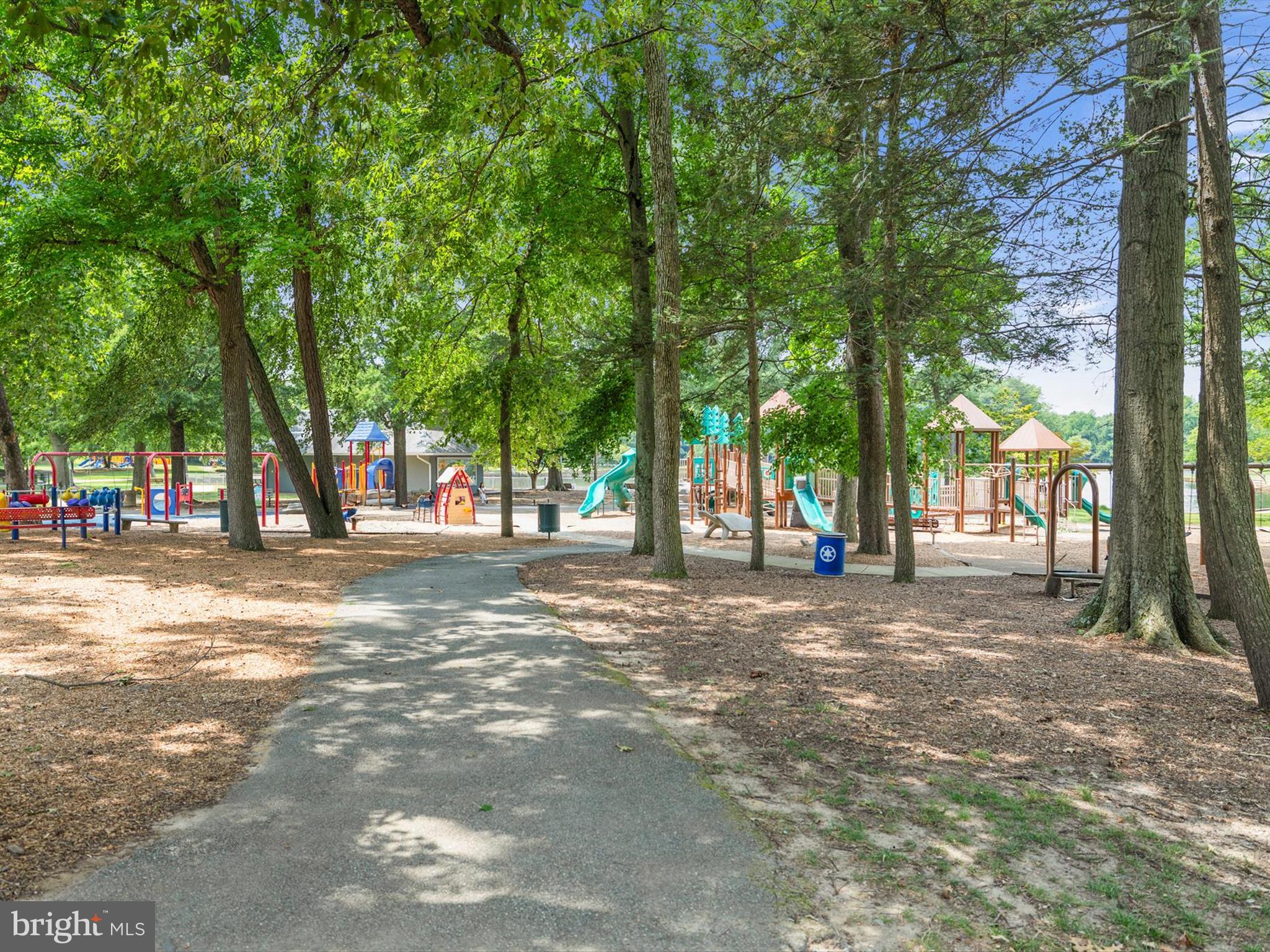 2704 ARCHANGEL COURT