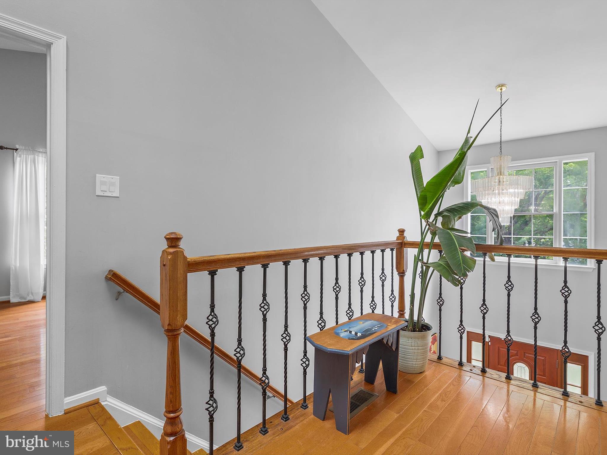 2704 ARCHANGEL COURT