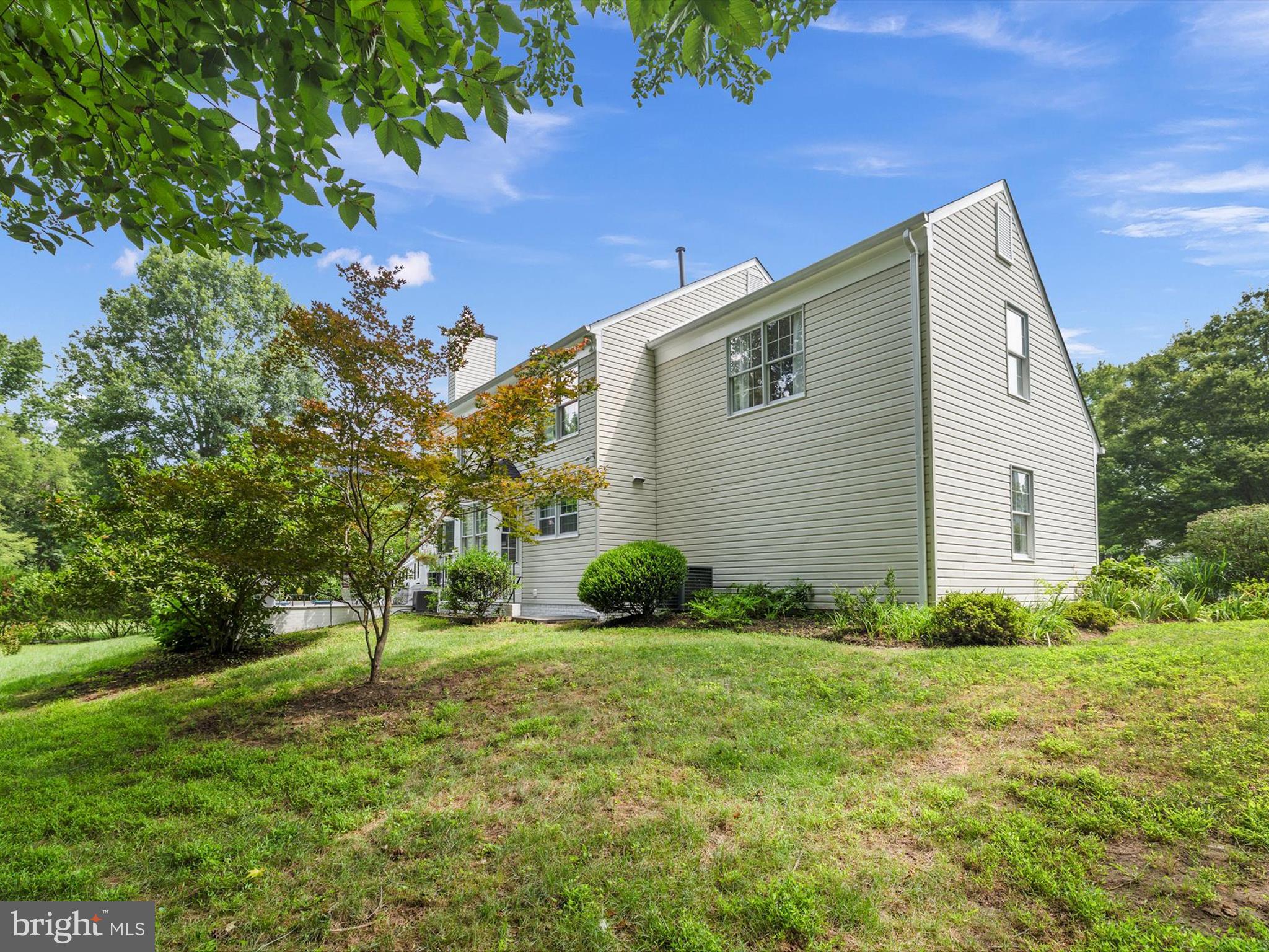 2704 ARCHANGEL COURT