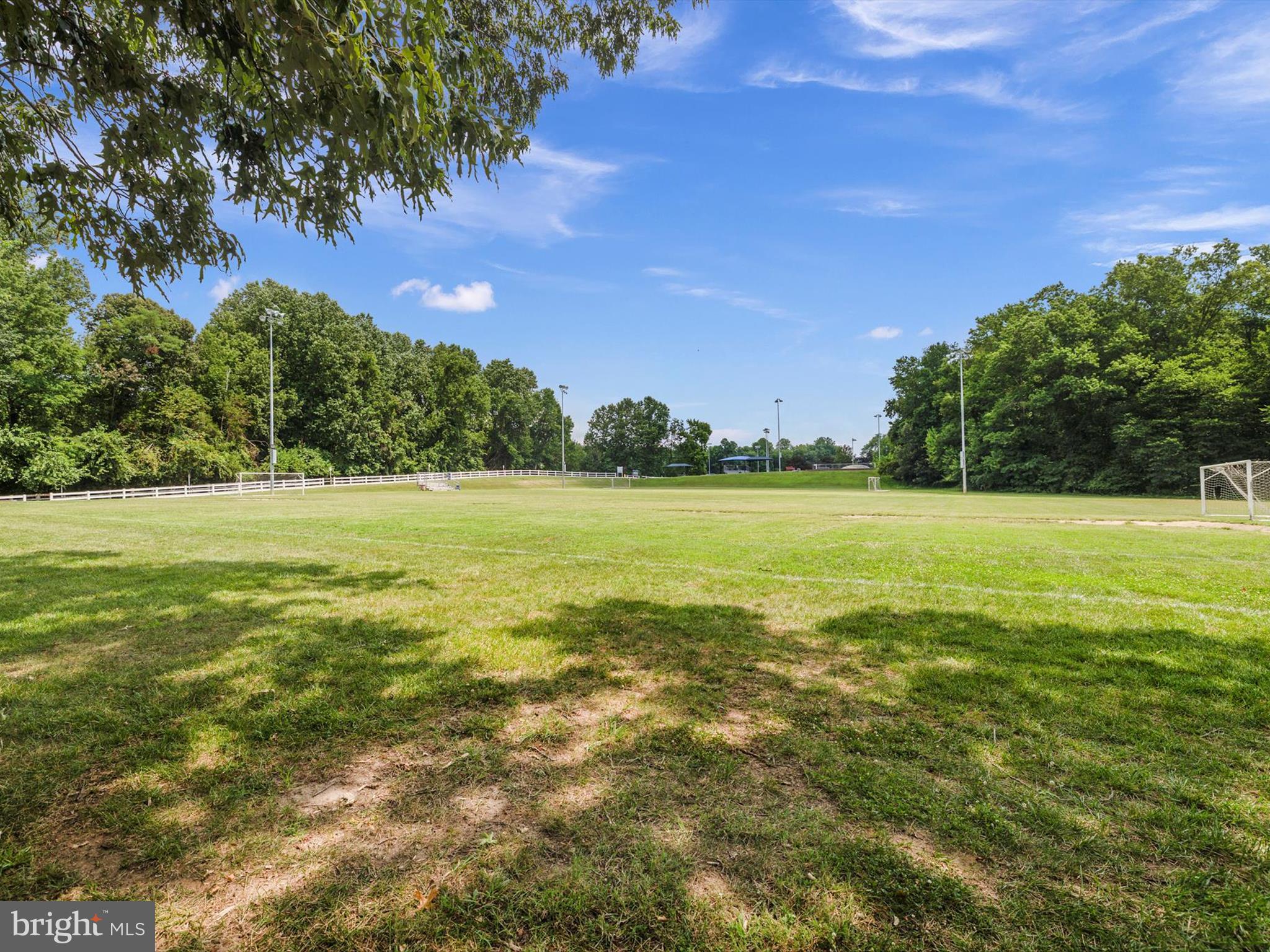 2704 ARCHANGEL COURT