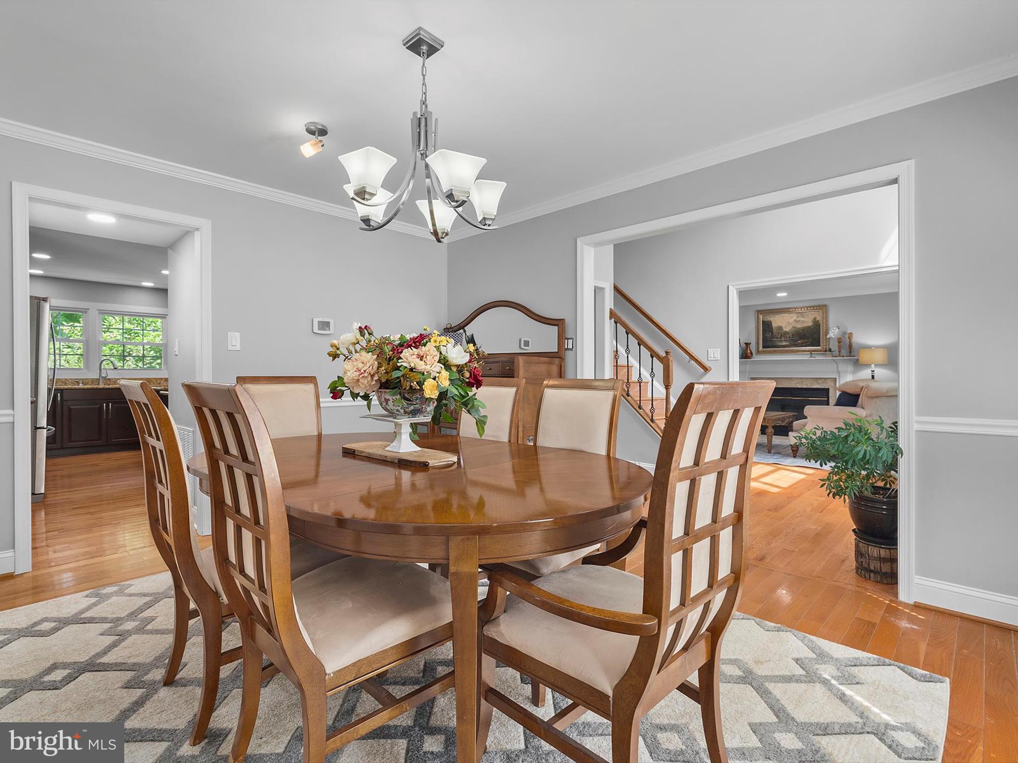 2704 ARCHANGEL COURT