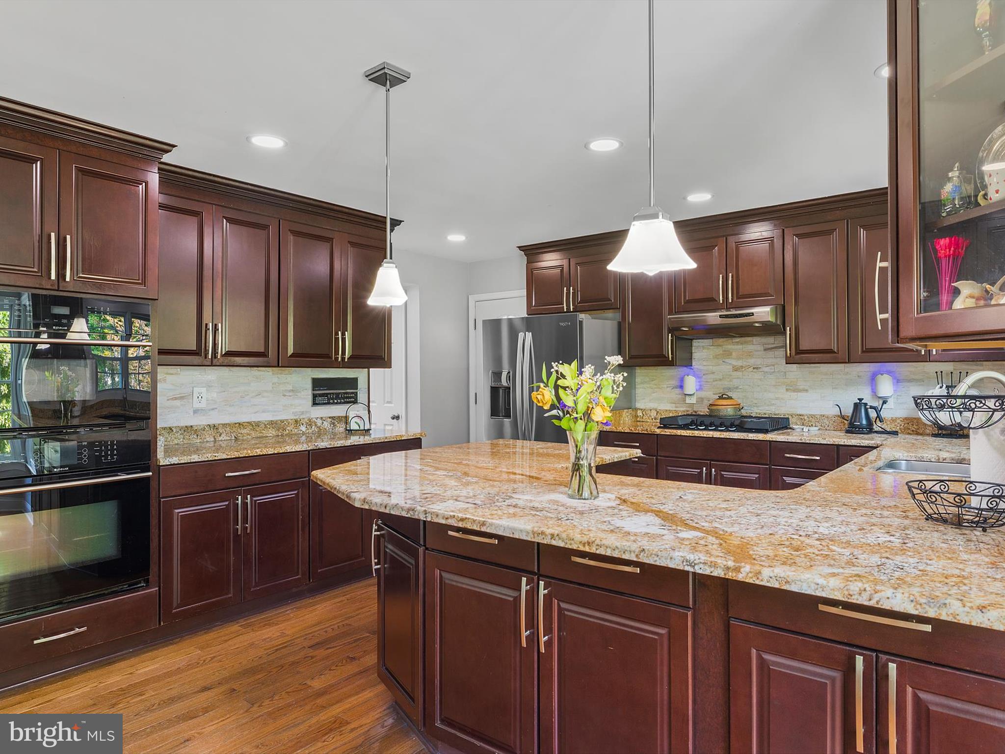 2704 ARCHANGEL COURT