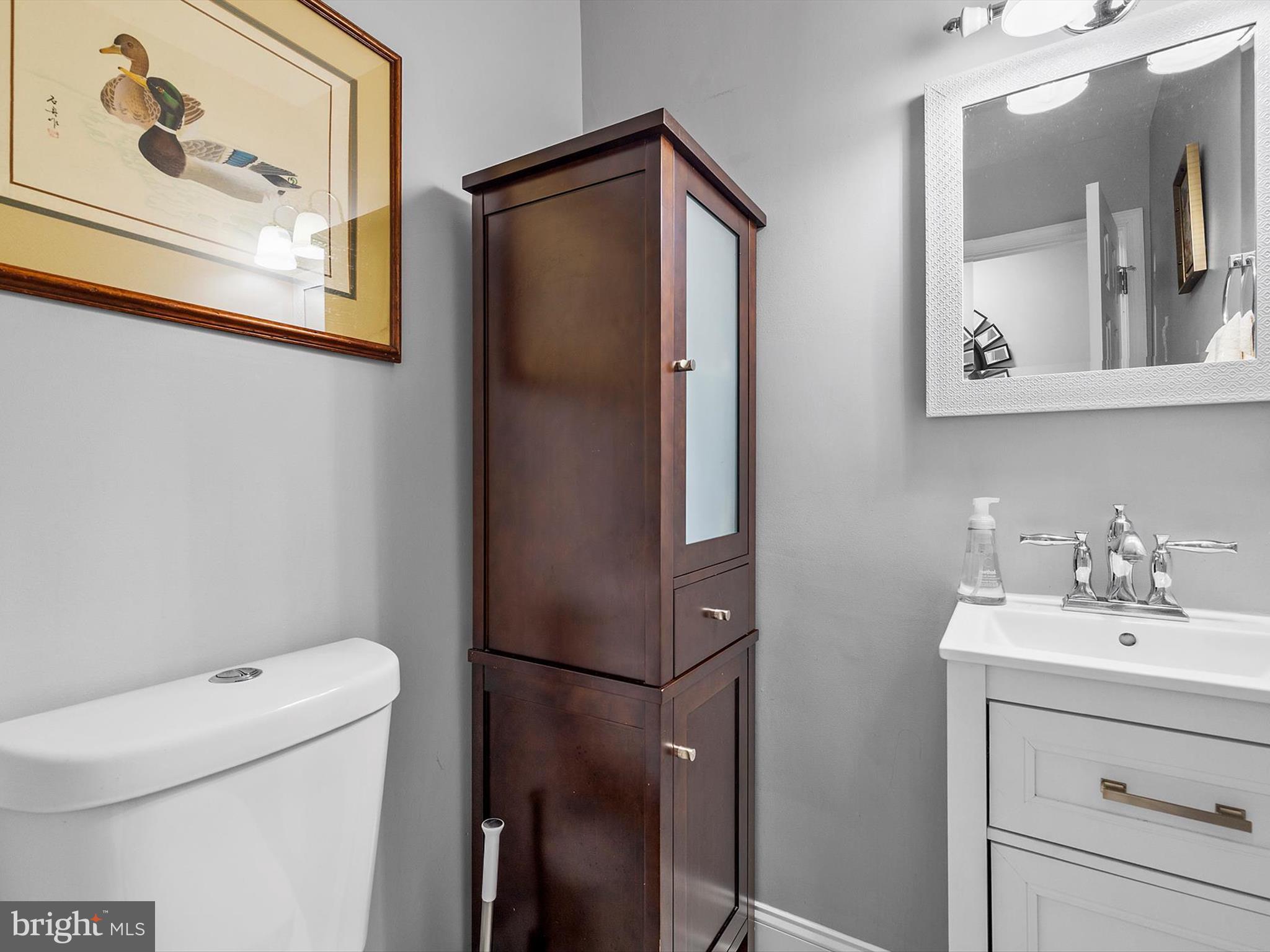 2704 ARCHANGEL COURT