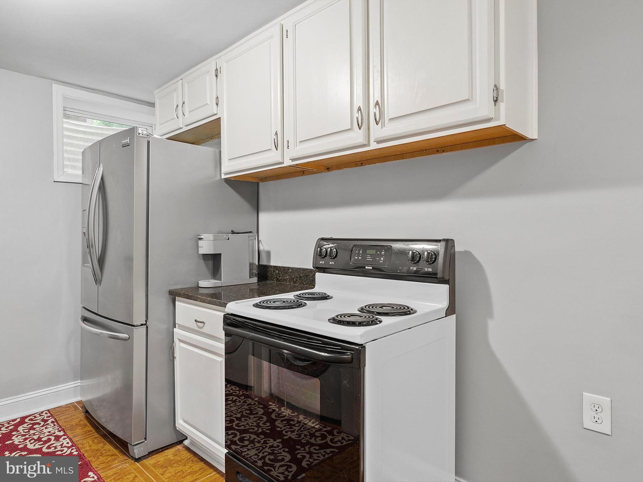 2704 ARCHANGEL COURT