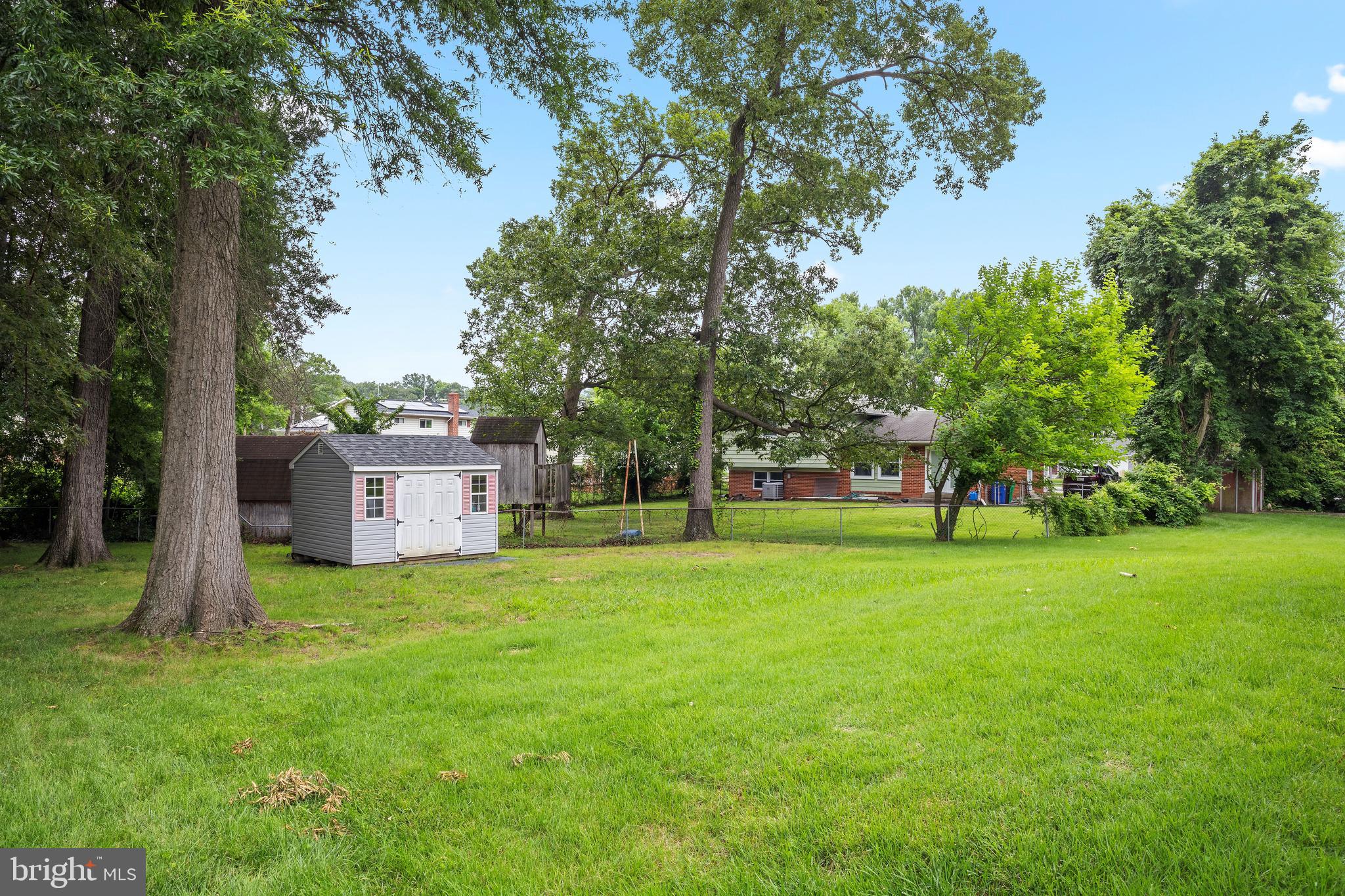 7003 DOLPHIN ROAD