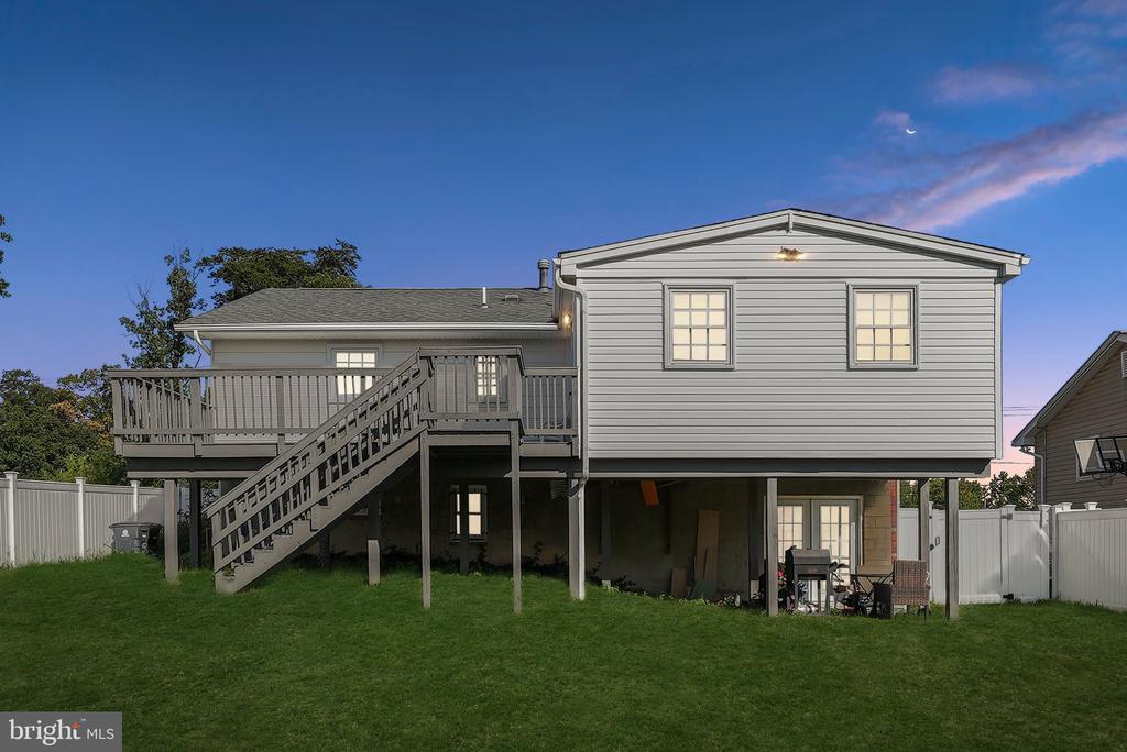 6805 SUNSET TERRACE