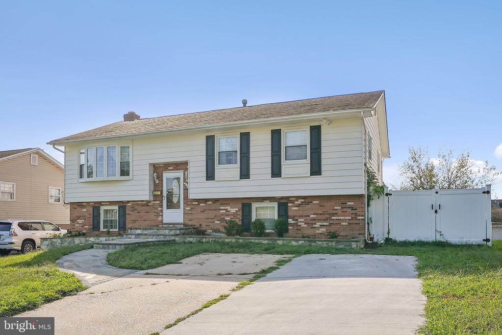 6805 SUNSET TERRACE
