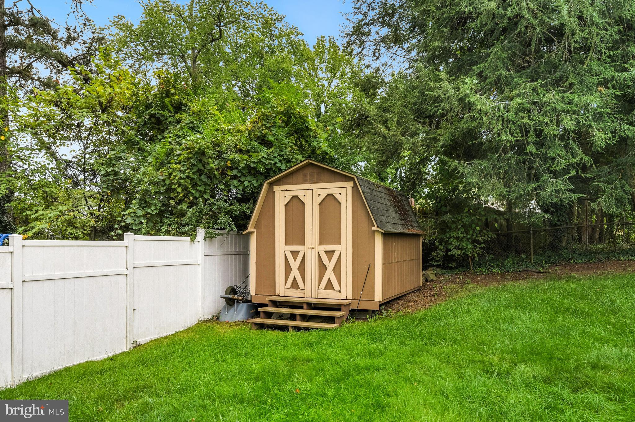 6404 FAIRBORN TERRACE