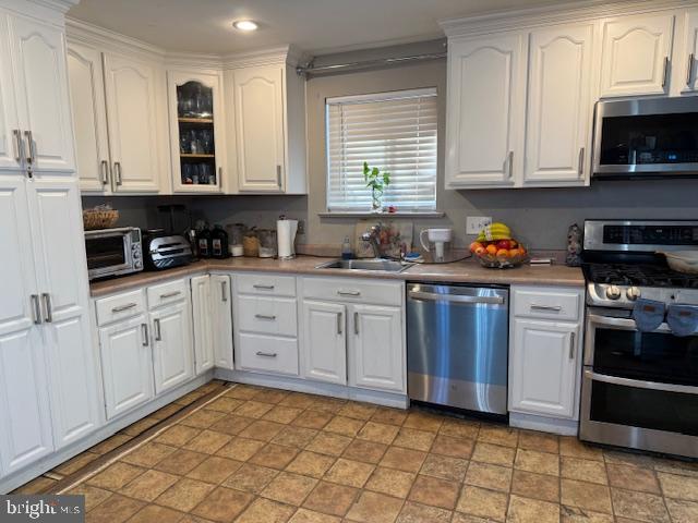 4713 MONTGOMERY PLACE