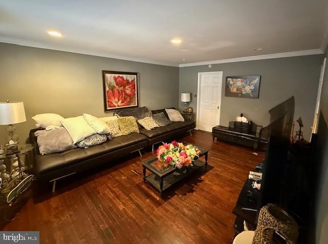 4713 MONTGOMERY PLACE