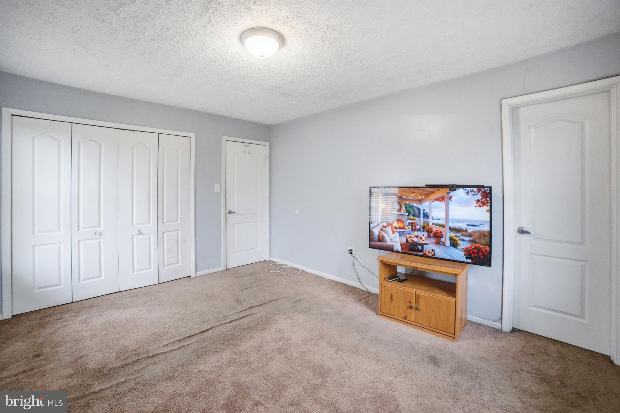 10305 BEAVER KNOLL DRIVE